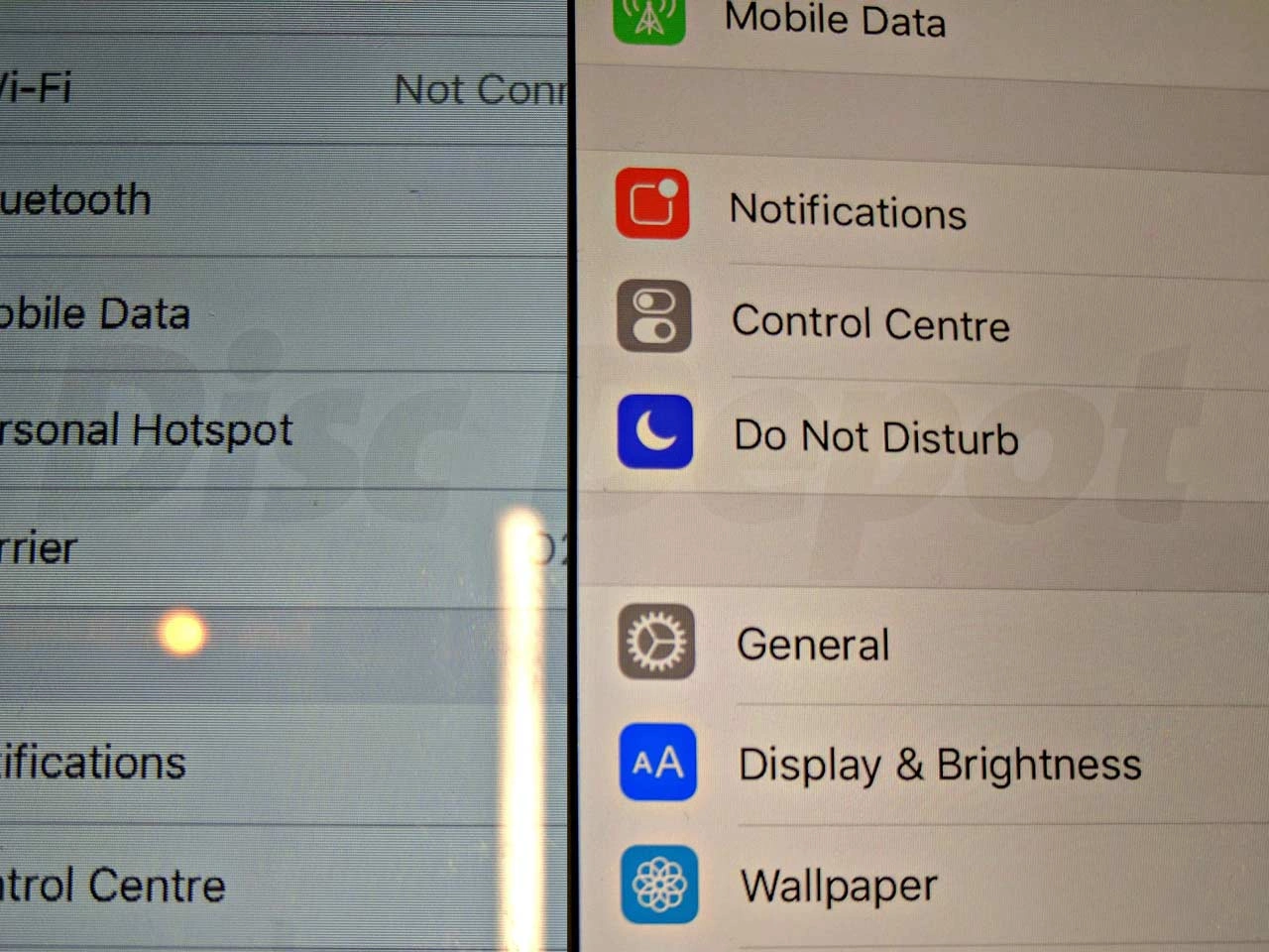Màn hình iPhone bị sọc